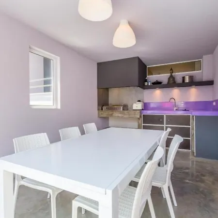 Casa Moderna Holiday home *